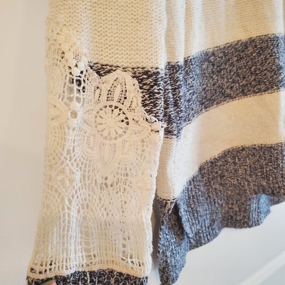 White and Grey striped sweater with lace detail by Lauren Conrad - Picture 8 of 12